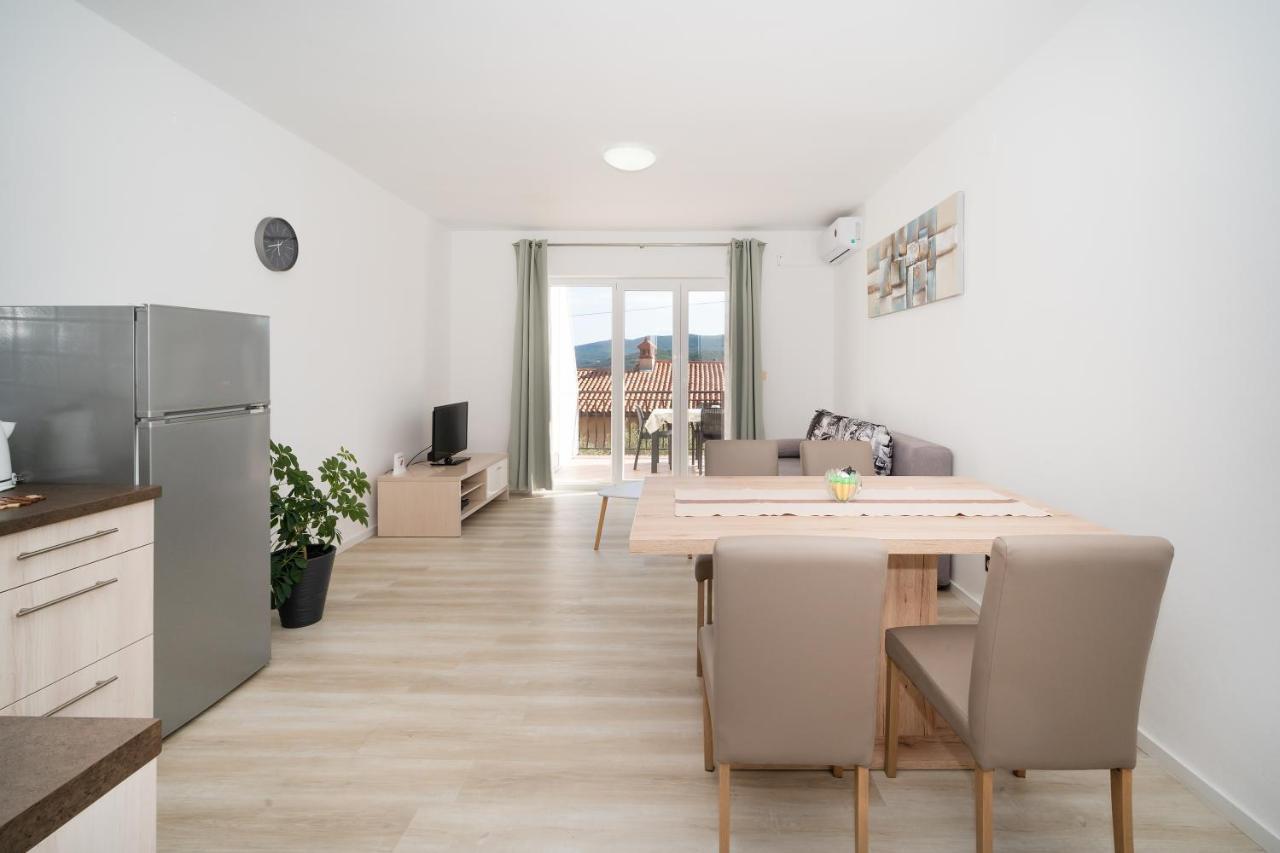Apartments Oriana Rabac Εξωτερικό φωτογραφία